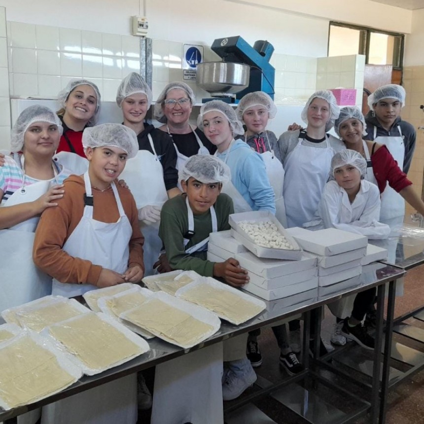 Jóvenes en Trama sede San Miguel se capacitaron en la Escuela Agraria de Rivera